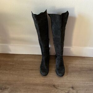 Stuart Weitzman Boots